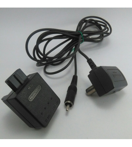 ADAPTADOR AV RF SWITCH CON CABLE DE ANTENA NINTENDO NEGRO