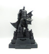 BATMAN GOTHAM KNIGHT - CON DIORAMA CON LUZ